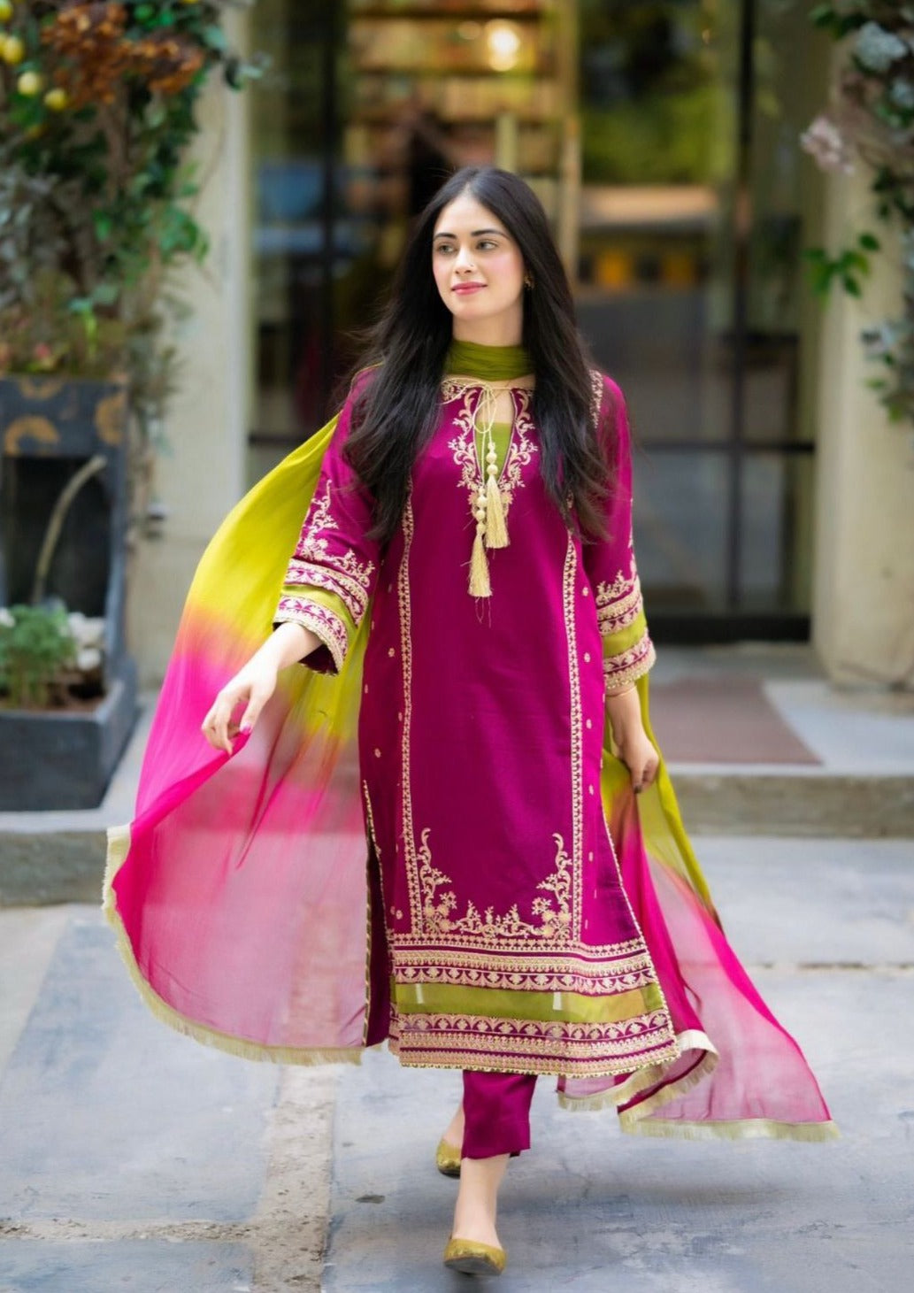 OMAL BY KOMAL - 01 | 3PC LUXURY LAWN